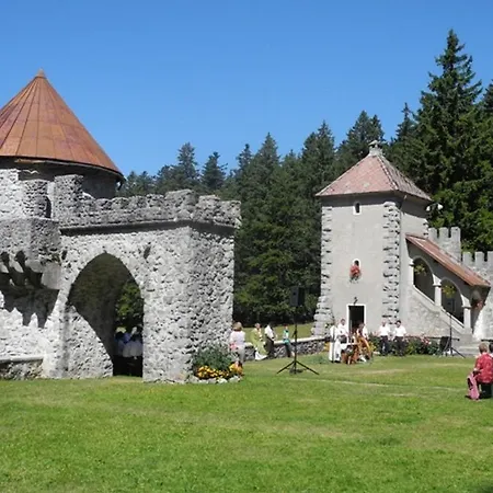 Merkantil Simenta Maison d'hôtes Ilirska Bistrica